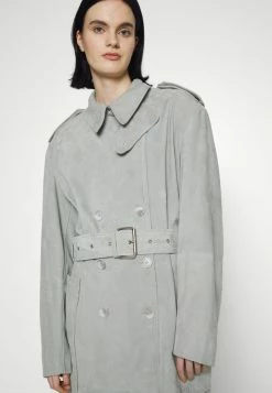 Han Kjøbenhavn Trenchcoat - Grey -Han Kjøbenhavn Shop aa5dd996079c420ca56d1973d38ec5c7