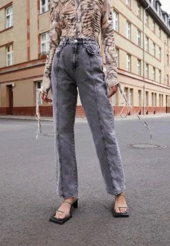 Han Kjøbenhavn MID RISE BAGGY - Relaxed Fit Jeans - Black Washed 4 Han Kjøbenhavn MID RISE BAGGY - Relaxed Fit Jeans - Black Washed -Han Kjøbenhavn Shop aaf1e6f6cb0942b2aaf0d47f7eadcdde