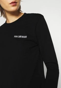 Han Kjøbenhavn CASUAL TEE LONG SLEEVE - Long Sleeved Top - Black Logo -Han Kjøbenhavn Shop acf6983f9e1e4f24bbbe7d56ff68864d