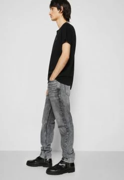 Han Kjøbenhavn Jeans Tapered Fit - Grey -Han Kjøbenhavn Shop ad609d4f8de24819b5ac18f180295c42