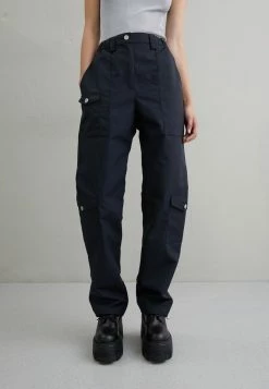 Han Kjøbenhavn TROUSERS - Cargo Trousers - Black
