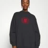 Han Kjøbenhavn RELAXED CREW - Sweatshirt - Faded Black 2 Han Kjøbenhavn RELAXED CREW - Sweatshirt - Faded Black -Han Kjøbenhavn Shop b4db1d2b4bc3455fbeca3bb74452a034