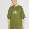Han Kjøbenhavn BOYFRIEND TEE - Print T-shirt - Green -Han Kjøbenhavn Shop b7a9e3297f6f4da1b2aad75e32fc633b