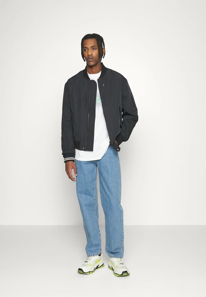 Relaxed fit jeans - heavy stonewash Han Kjøbenhavn Relaxed Fit Jeans - Heavy Stonewash -Han Kjøbenhavn Shop b7f99b20166644f495d2a3d89ce60819