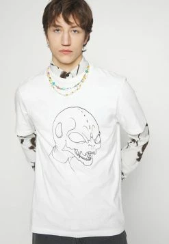 Han Kjøbenhavn ARTWORK TEE SHORT SLEEVE - Print T-shirt - Off White -Han Kjøbenhavn Shop bc9f010a3e4b4deabae3515a6c815002