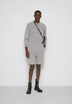 Han Kjøbenhavn CASUAL TEE LONG SLEEVE - Long Sleeved Top - Grey Acid -Han Kjøbenhavn Shop bcfc53ee32164153965718ef6f9f08d5