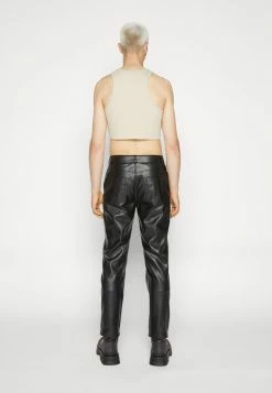 Han Kjøbenhavn STRAIGHT CUT TROUSERS - Trousers - Black -Han Kjøbenhavn Shop be9c100de2d2465d8a769c18b2f96404