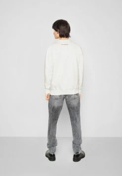 Han Kjøbenhavn ARTWORK CREW - Sweatshirt - Off White -Han Kjøbenhavn Shop c278c288b6ed4013a0becbe3875e136f