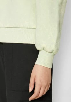 Han Kjøbenhavn BULKY CREW - Sweatshirt - Pale Green Acid 8 Han Kjøbenhavn BULKY CREW - Sweatshirt - Pale Green Acid -Han Kjøbenhavn Shop c43ba842d2be4f41ad947aa756c74d3d