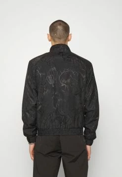 Han Kjøbenhavn TRACK - Bomber Jacket - Black -Han Kjøbenhavn Shop c606f34fb3524f57ae900b6383e22855