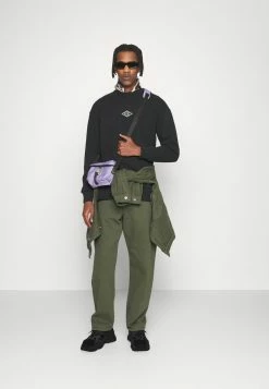 Han Kjøbenhavn BULKY CREW - Sweatshirt - Faded Black -Han Kjøbenhavn Shop caf8297a48114cd39521c455c79265cc