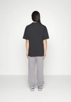 Han Kjøbenhavn ARTWORK BOXY TEE SHORT SLEEVE - Print T-shirt - Faded Black -Han Kjøbenhavn Shop d09e2afe547f46c68bffae701e6171f8