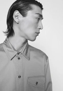 Han Kjøbenhavn ARMY - Shirt - Olive/grey -Han Kjøbenhavn Shop d569edd17eea454c984d05ce428169a0