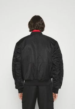 Han Kjøbenhavn CUT - Bomber Jacket - Faded Black -Han Kjøbenhavn Shop da3815ff4acc43df8a4b5a7032ea041f