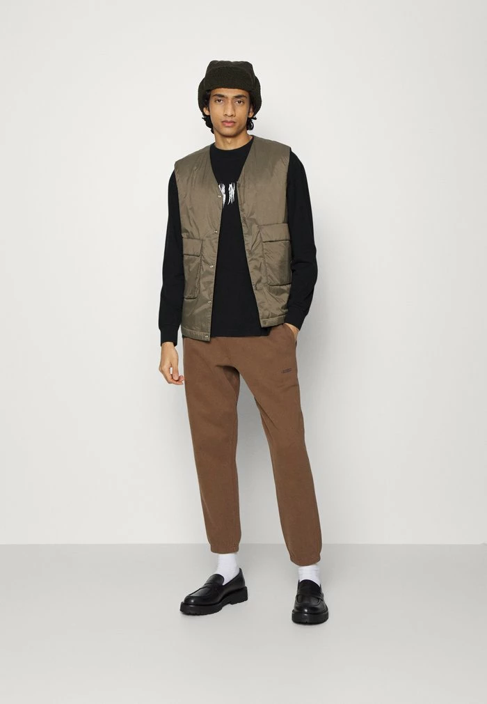 BOXY TEE LONG SLEEVE - Long sleeved top - faded black Han Kjøbenhavn BOXY TEE LONG SLEEVE - Long Sleeved Top - Faded Black -Han Kjøbenhavn Shop dd68c48afc484de39d05bd2722194fd4