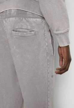 Han Kjøbenhavn SWEATPANTS - Tracksuit Bottoms - Grey Acid -Han Kjøbenhavn Shop e405d412a12241a7b0efc7818796ddfc