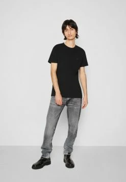 Han Kjøbenhavn Jeans Tapered Fit - Grey -Han Kjøbenhavn Shop e4af7574c8c541c88bc7811bc05c9459