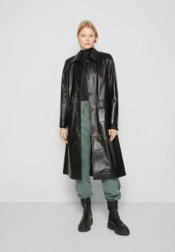 Han Kjøbenhavn PANTS - Tracksuit Bottoms - Dusty Green -Han Kjøbenhavn Shop e53226c6d8384710bd5a55b026f77785