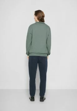 Han Kjøbenhavn HALF ZIP - Sweatshirt - Dusty Green/silver -Han Kjøbenhavn Shop e57de0565f804e95a55a2aec7f1d8f65
