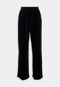 Han Kjøbenhavn DRAPE TROUSERS - Trousers - Black -Han Kjøbenhavn Shop e5e6249a650a47258172179da6f7e948