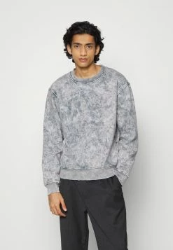 Han Kjøbenhavn CREW - Sweatshirt - Distressed Acid Grey -Han Kjøbenhavn Shop e9a1358b01cb4629942ad3af78ab1e7d