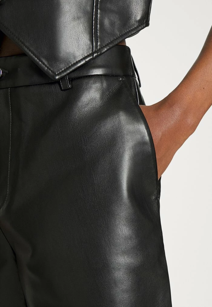 SUIT - Shorts - black Han Kjøbenhavn SUIT - Shorts - Black -Han Kjøbenhavn Shop ea5bb96dc27d41028578389066b20fa3