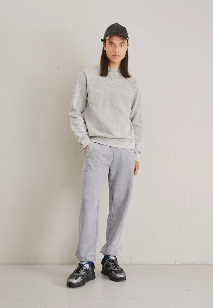 CASUAL CREWNECK - Sweatshirt - stone rock Han Kjøbenhavn CASUAL CREWNECK - Sweatshirt - Stone Rock -Han Kjøbenhavn Shop ec35d7f5ae00445d9e78a9b701016711