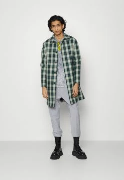 Han Kjøbenhavn TEE SHORT SLEEVE - Print T-shirt - Distressed Acid Grey -Han Kjøbenhavn Shop ee23c08434af4204beab55407bde95e2