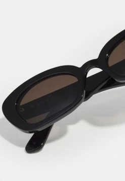 Han Kjøbenhavn IRIS UNISEX - Sunglasses - Black -Han Kjøbenhavn Shop ef12df6953e24493ae20c5dcad690dc0