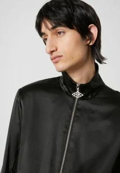 Han Kjøbenhavn TRACK TOP PLISSÉ - Summer Jacket - Black 8 Han Kjøbenhavn TRACK TOP PLISSÉ - Summer Jacket - Black -Han Kjøbenhavn Shop f96f6f60151840fda4496324d5153323