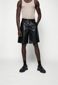 Han Kjøbenhavn SUIT WIDE LEG - Shorts - Black -Han Kjøbenhavn Shop fff12364c8bc4fe789d4c2d7a12b844f